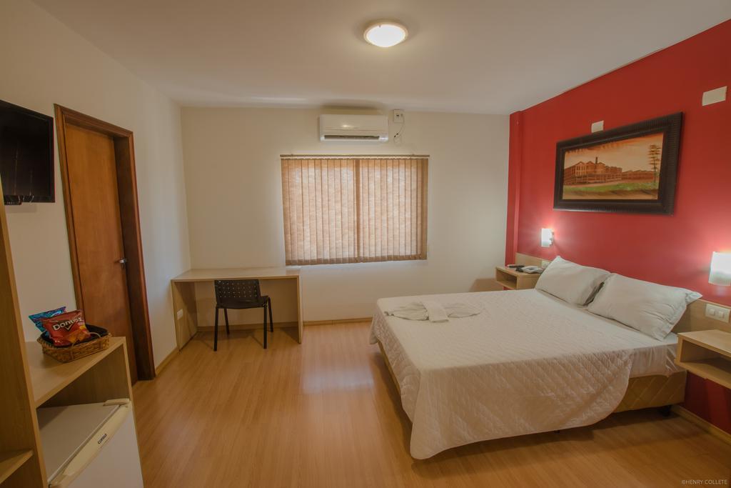 Hotel Dom Thomaz Jaguariaíva Buitenkant foto